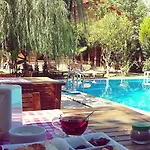 Sedir Hotel Çıralı
